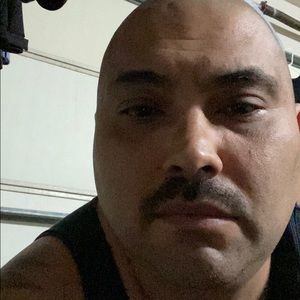 Meet your Posher, Tomas